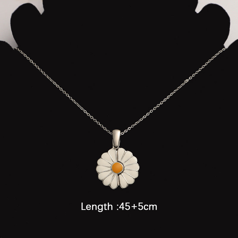 Daisy French Necklace